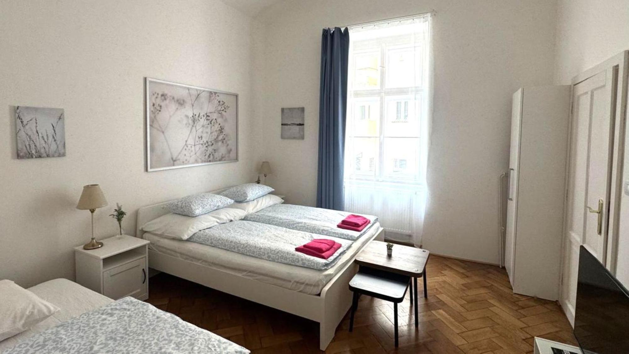 Side Street Apartments Prag Zimmer foto