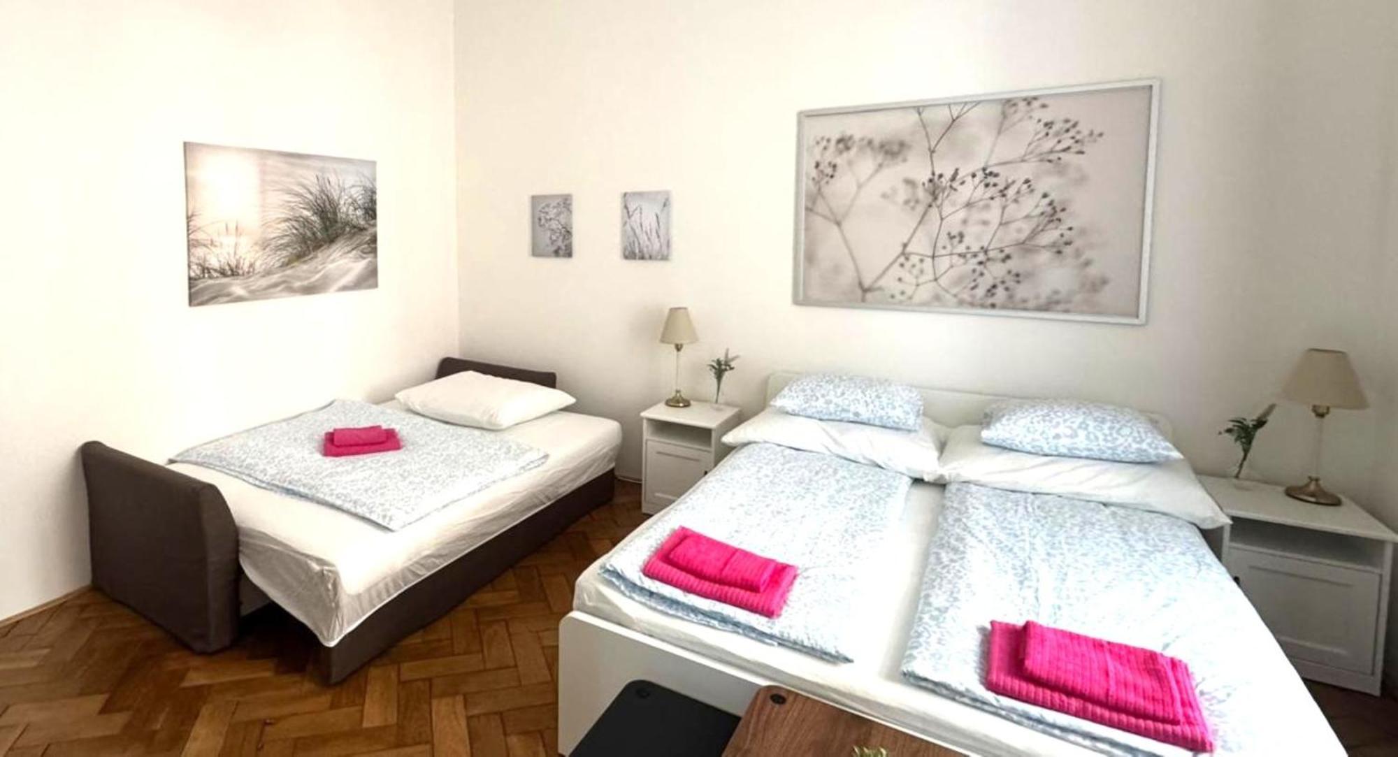 Side Street Apartments Prag Exterior foto